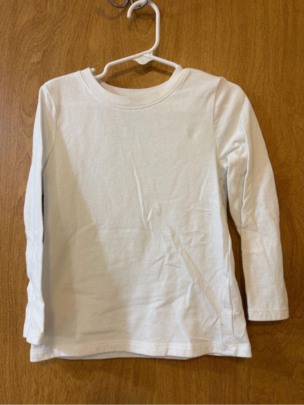 Source Unknown White Long-Sleeve Kids Tee
